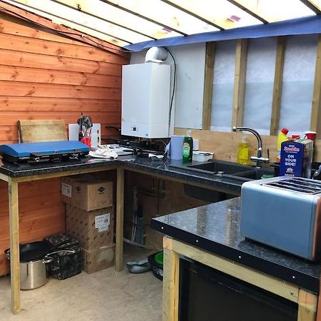Cox Hill Glamping Badger Hotel Truro Bagian luar foto
