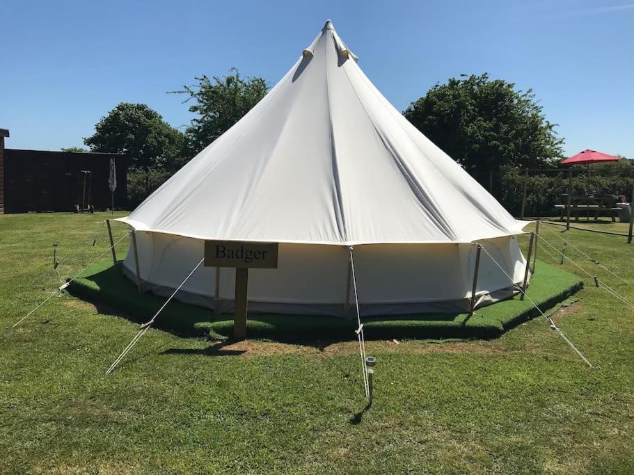 Cox Hill Glamping Badger Hotel Truro Bagian luar foto